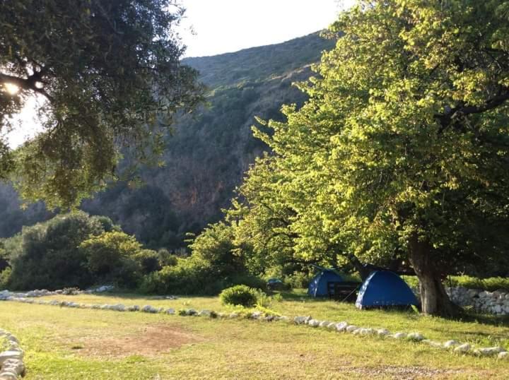 Gjipe Eco Campground Vuno Eksteriør billede